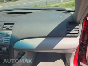 2011 Toyota Camry LE – miniatura 19