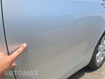 2011 Toyota Camry LE – miniatura 22
