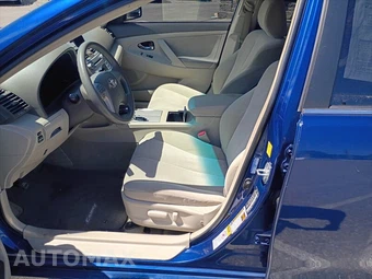 2011 Toyota Camry LE - miniatura 10