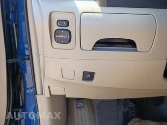 2011 Toyota Camry LE - miniatura 14