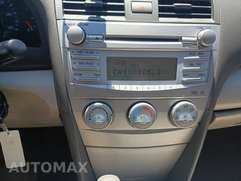2011 Toyota Camry LE - miniatura 15