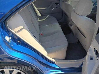 2011 Toyota Camry LE - miniatura 21