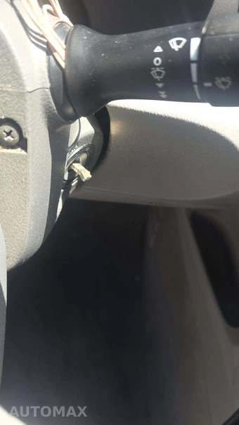 2011 Toyota Camry LE – miniatura 18