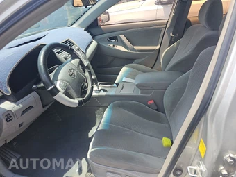 2011 Toyota Camry LE – miniatura 7
