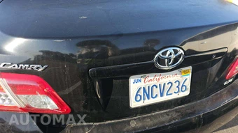 2011 Toyota Camry LE – miniatura 28