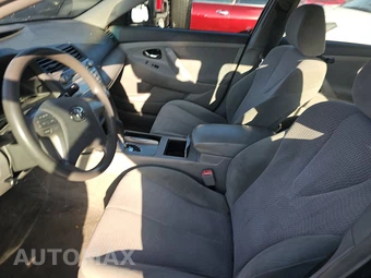 2011 Toyota Camry LE – miniatura 7
