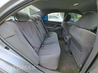 2011 Toyota Camry LE – miniatura 13