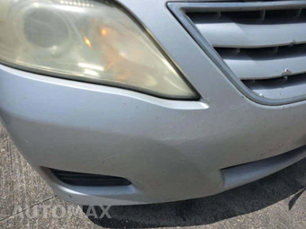 2011 Toyota Camry LE – miniatura 19