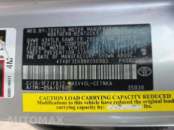 2011 Toyota Camry LE – miniatura 2