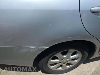 2011 Toyota Camry LE – miniatura 25