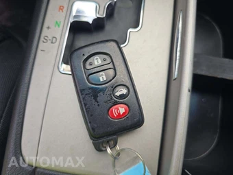 2011 Toyota Camry SE - miniatura 5