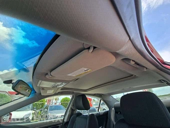 2011 Toyota Camry SE - miniatura 8