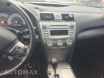 2011 Toyota Camry SE – miniatura 11