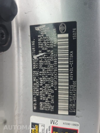 2011 Toyota Camry SE – miniatura 14