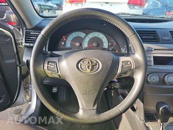2011 Toyota Camry SE - miniatura 16