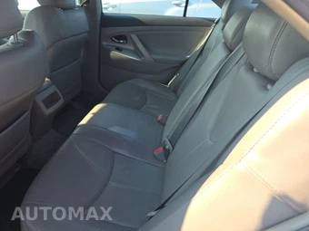 2011 Toyota Camry SE – miniatura 13