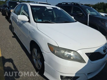 2011 Toyota Camry SE – miniatura 3