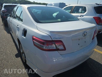 2011 Toyota Camry SE – miniatura 6