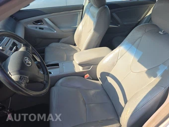 2011 Toyota Camry SE – miniatura 7