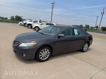 2011 Toyota Camry XLE - miniatura 2