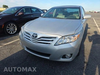 2011 Toyota Camry XLE - miniatura 2