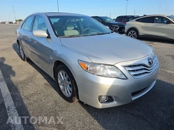 2011 Toyota Camry XLE - miniatura 3