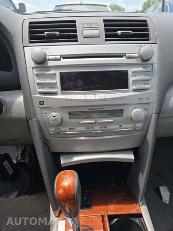 2011 Toyota Camry XLE - miniatura 10