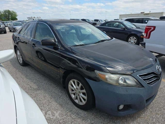 2011 Toyota Camry XLE - miniatura 4
