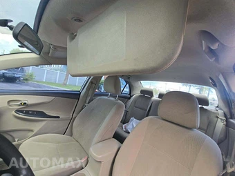 2011 Toyota Corolla LE – miniatura 11