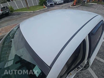 2011 Toyota Corolla LE – miniatura 12