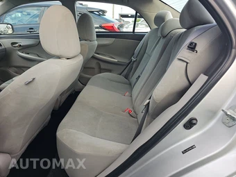 2011 Toyota Corolla LE – miniatura 13