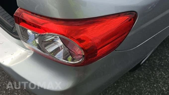 2011 Toyota Corolla LE – miniatura 27