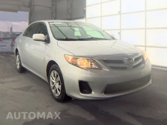 2011 Toyota Corolla LE – miniatura 3