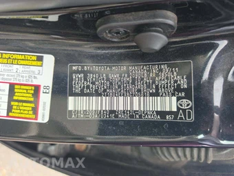 2011 Toyota Corolla LE - miniatura 5