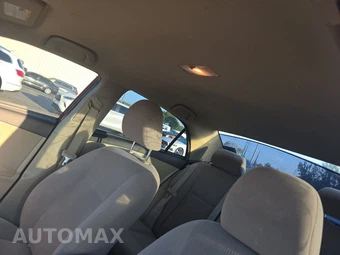 2011 Toyota Corolla LE - miniatura 17