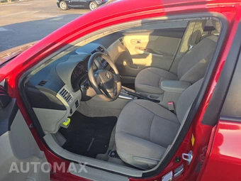 2011 Toyota Corolla LE - miniatura 7