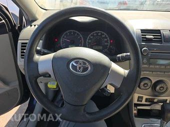 2011 Toyota Corolla LE – miniatura 10