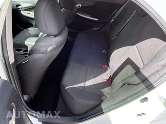 2011 Toyota Corolla S - miniatura 20