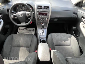 2011 Toyota Corolla S - miniatura 23