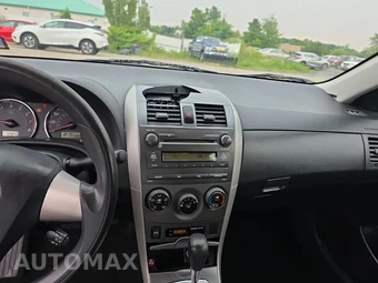 2011 Toyota Corolla S – miniatura 14