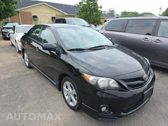 2011 Toyota Corolla S – miniatura 3