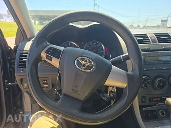 2011 Toyota Corolla S - miniatura 10