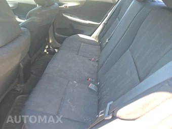 2011 Toyota Corolla S - miniatura 13