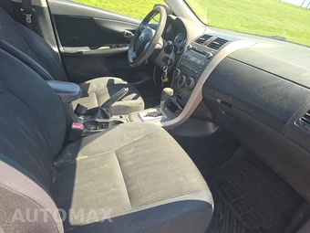 2011 Toyota Corolla S - miniatura 8