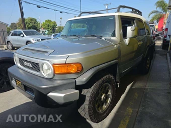 2011 Toyota FJ Cruiser w/Rear Doors
