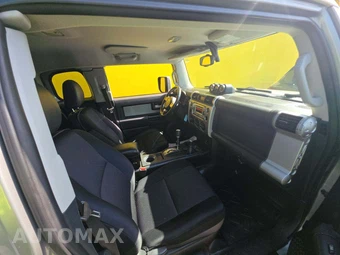 2011 Toyota FJ Cruiser w/Rear Doors - miniatura 18