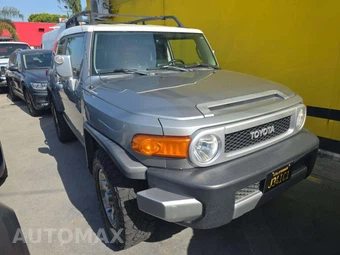 2011 Toyota FJ Cruiser w/Rear Doors - miniatura 4