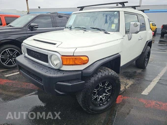 2011 Toyota FJ Cruiser w/Rear Doors