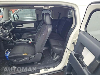 2011 Toyota FJ Cruiser w/Rear Doors - miniatura 13