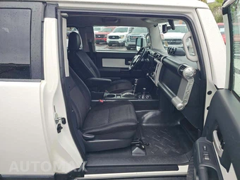 2011 Toyota FJ Cruiser w/Rear Doors - miniatura 18